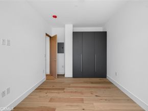 1011 S Prospect Avenue, Redondo Beach CA 90277