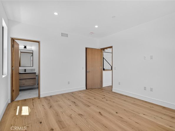 1011 S Prospect Avenue, Redondo Beach CA 90277