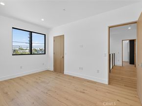 1011 S Prospect Avenue, Redondo Beach CA 90277