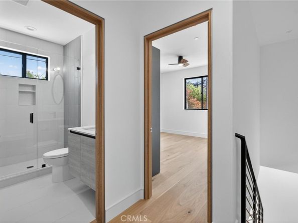 1011 S Prospect Avenue, Redondo Beach CA 90277