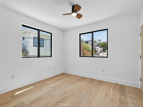 1011 S Prospect Avenue, Redondo Beach CA 90277