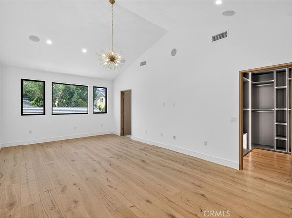 1011 S Prospect Avenue, Redondo Beach CA 90277