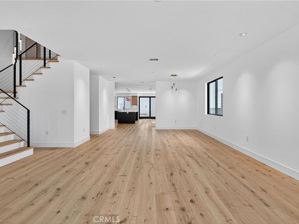 1011 S Prospect Avenue, Redondo Beach CA 90277
