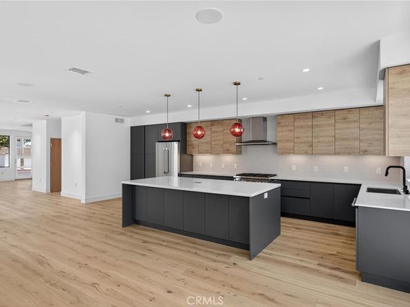 1011 S Prospect Avenue, Redondo Beach CA 90277