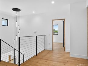1011 S Prospect Avenue, Redondo Beach CA 90277