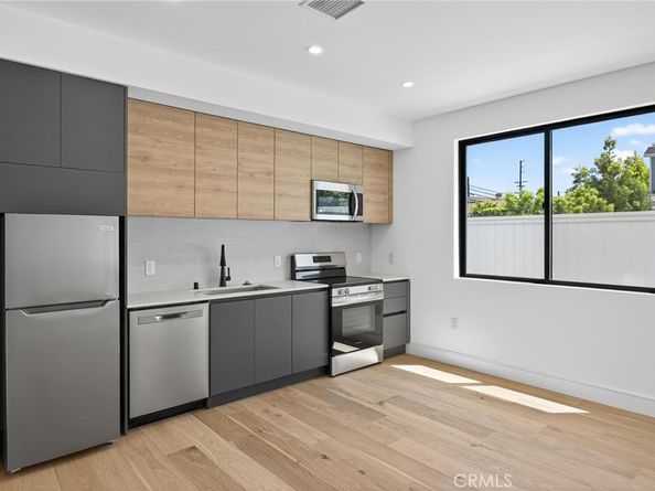 1011 S Prospect Avenue, Redondo Beach CA 90277