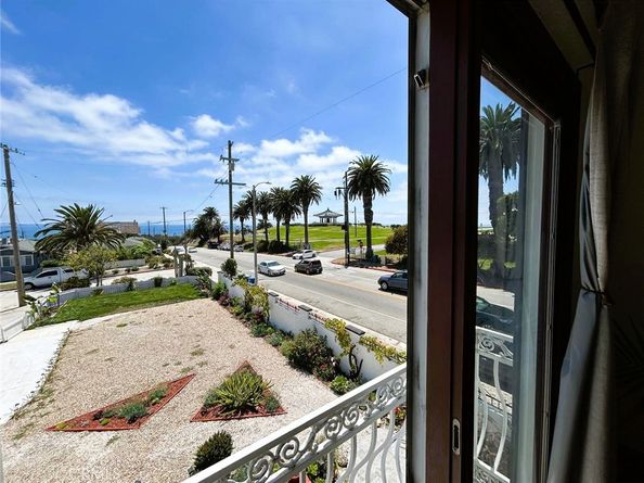 3622 S Gaffey Street, San Pedro CA 90731