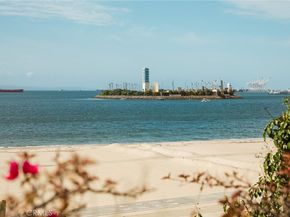 7 37th Place, Long Beach CA 90803