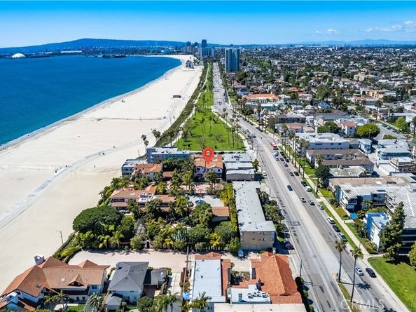 7 37th Place, Long Beach CA 90803