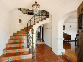 7 37th Place, Long Beach CA 90803