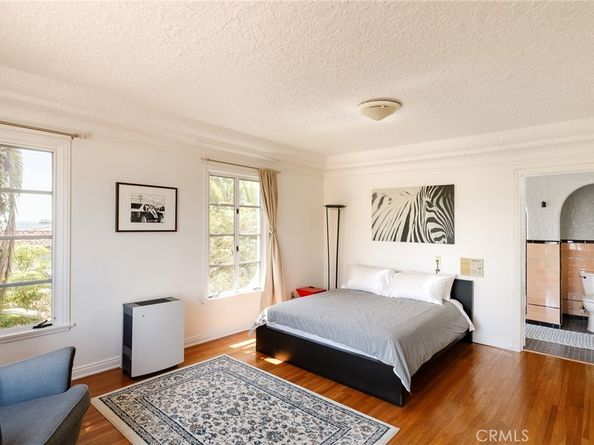 7 37th Place, Long Beach CA 90803