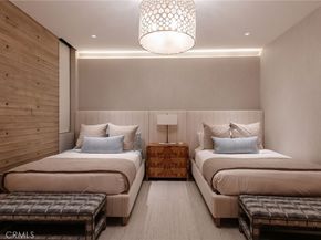 100 N Dianthus Street, Manhattan Beach CA 90266