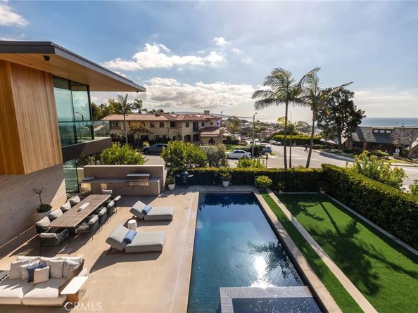 100 N Dianthus Street, Manhattan Beach CA 90266