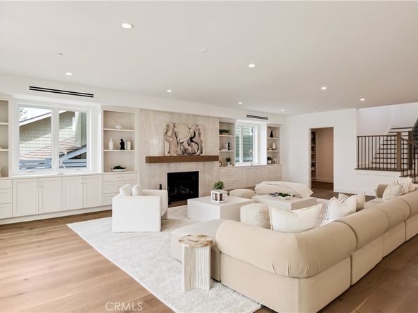 711 N Dianthus Street, Manhattan Beach CA 90266