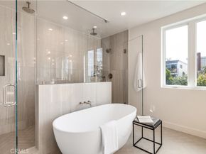 711 N Dianthus Street, Manhattan Beach CA 90266