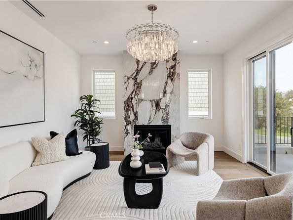 711 N Dianthus Street, Manhattan Beach CA 90266