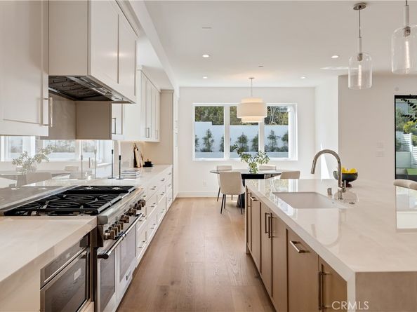 711 N Dianthus Street, Manhattan Beach CA 90266