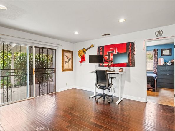 5048 W 121st Street, Hawthorne CA 90250