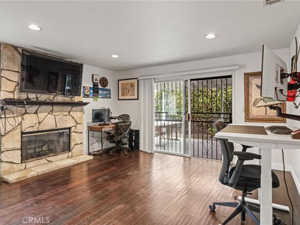 5048 W 121st Street, Hawthorne CA 90250