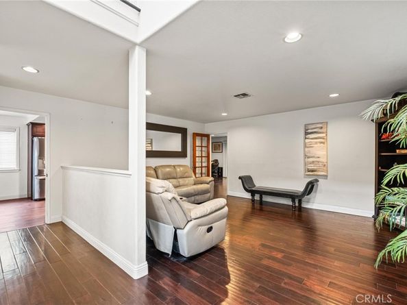 5048 W 121st Street, Hawthorne CA 90250