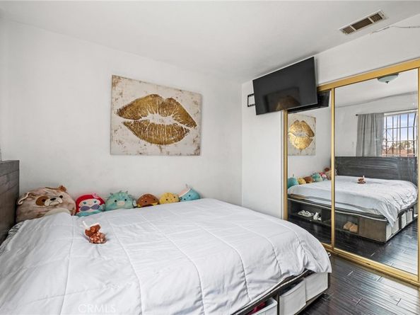 5048 W 121st Street, Hawthorne CA 90250