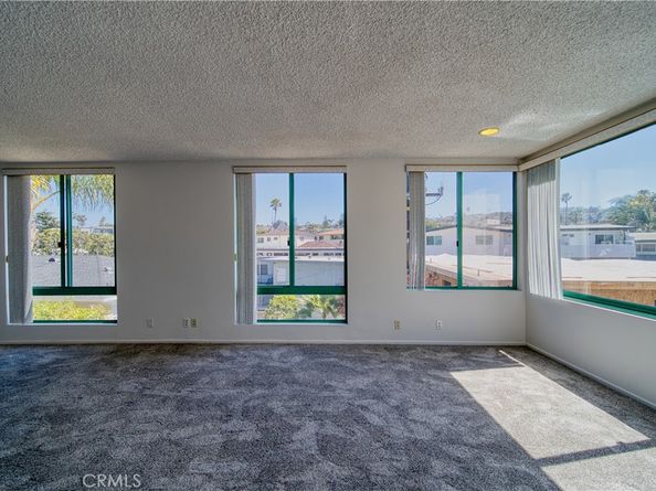 201 Calle Miramar 16, Redondo Beach CA 90277
