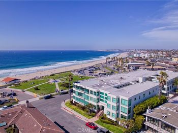 201 Calle Miramar