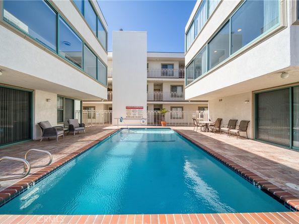 201 Calle Miramar 16, Redondo Beach CA 90277