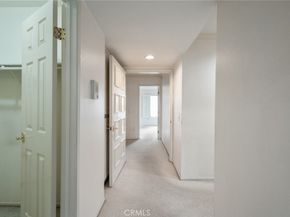 18100 Burbank 14, Tarzana CA 91356