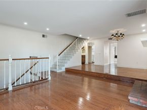 18100 Burbank 14, Tarzana CA 91356