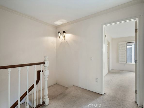18100 Burbank 14, Tarzana CA 91356