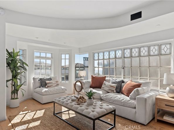 225 24th Street, Manhattan Beach CA 90266