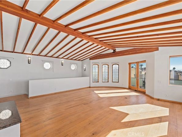 225 24th Street, Manhattan Beach CA 90266