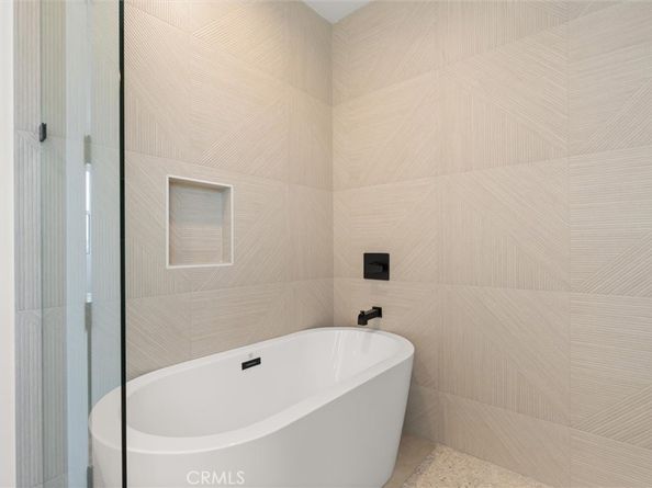 6059 N Tujunga Avenue, North Hollywood CA 91606