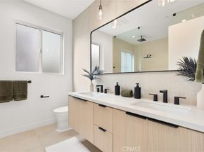 6059 N Tujunga Avenue, North Hollywood CA 91606