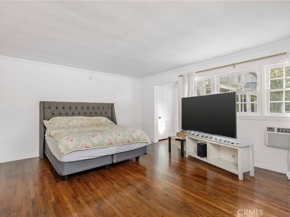 10366 Ashton Avenue, Los Angeles CA 90024