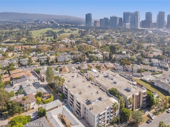 10366 Ashton Avenue, Los Angeles CA 90024