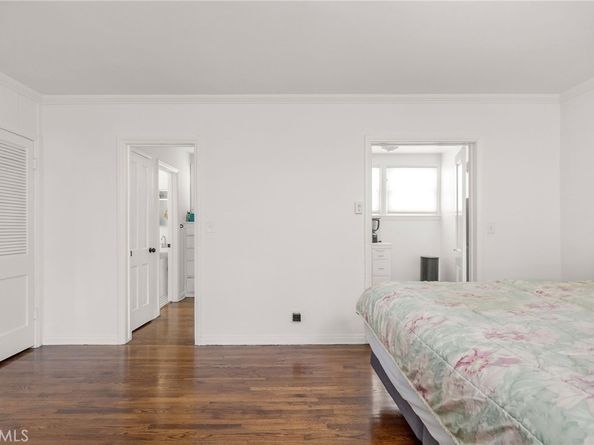 10366 Ashton Avenue, Los Angeles CA 90024