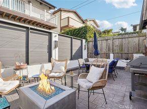 1728 Goodman Avenue, Redondo Beach CA 90278