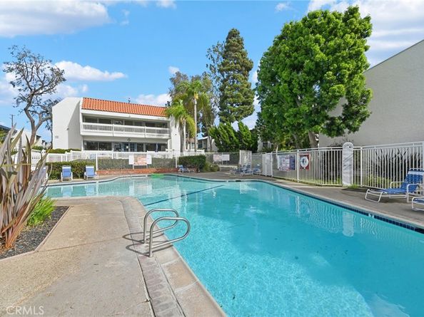 641 S Prospect Avenue 103, Redondo Beach CA 90277