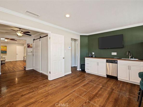 2905 Magnolia Avenue, Long Beach CA 90806