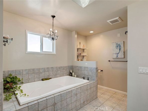 2905 Magnolia Avenue, Long Beach CA 90806