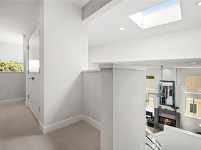 2002 Carnegie Lane A, Redondo Beach CA 90278