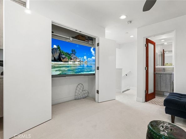 2002 Carnegie Lane A, Redondo Beach CA 90278