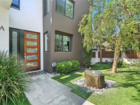 2002 Carnegie Lane A, Redondo Beach CA 90278