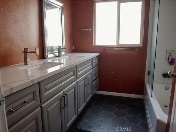 1247 S Sycamore Avenue, Los Angeles CA 90019