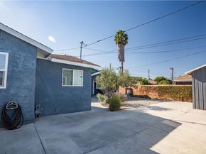 11835 Gale Ave, Hawthorne CA 90250