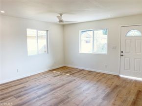 11835 Gale Ave, Hawthorne CA 90250