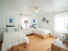 11835 Gale Ave, Hawthorne CA 90250