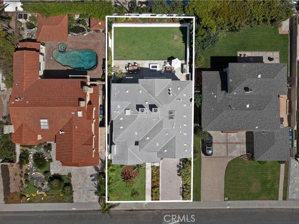8056 Kentwood Avenue, Los Angeles CA 90045